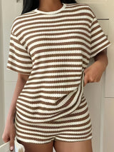 Rayures marron et blanches