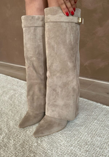 Taupe