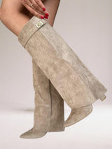 Taupe