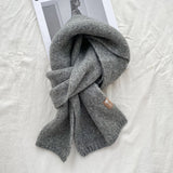 Gris foncé